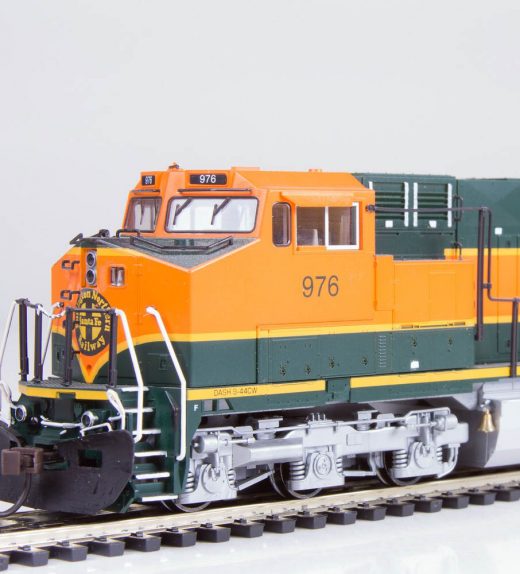 "Dash 9" GE C-44-9W der BNSF von KATO
